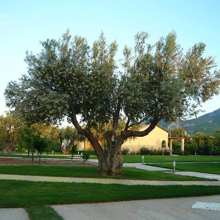 Cosmos Resort Kalamos  Luaran gambar